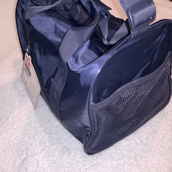 NWT $60 Reebok Miles Small Duffle Bag/Gym Bag - Picture 2 of 3